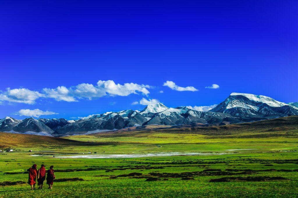 Himalaya Mountain in Hindi